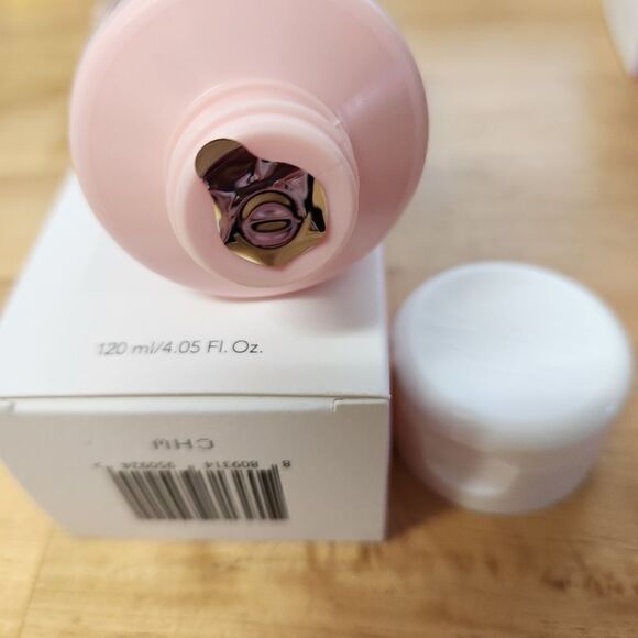 Saturday Skin Apple + Peach Rise and Shine Gentle Cleanser 4.05 fl.oz - Picture 6 of 6